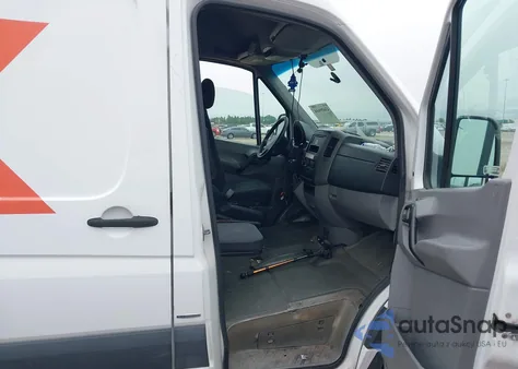 2011 Mercedes-Benz Sprinter 2500 High Roof z USA, uszkodzony, nr VIN WD3PE8CB5B5570278